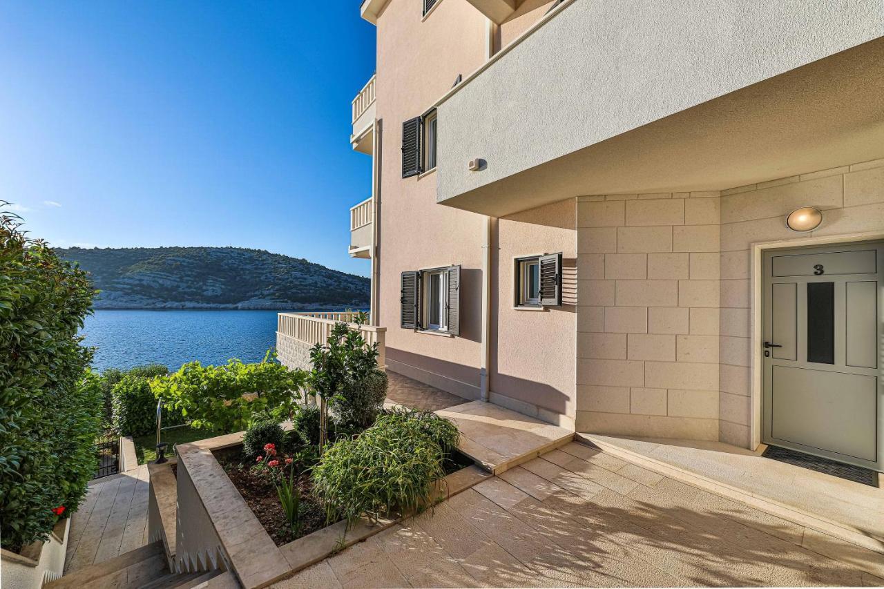 Rajcic Apartments Rogoznica  Kültér fotó