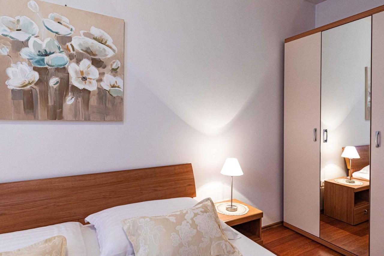 Rajcic Apartments Rogoznica  Kültér fotó