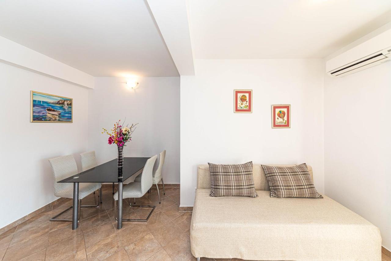 Rajcic Apartments Rogoznica  Kültér fotó