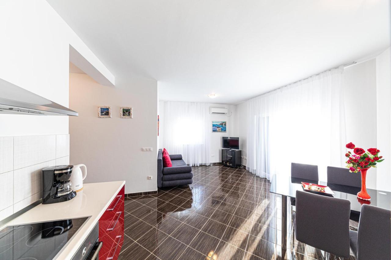 Rajcic Apartments Rogoznica  Kültér fotó