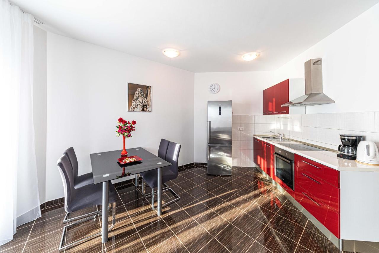 Rajcic Apartments Rogoznica  Kültér fotó