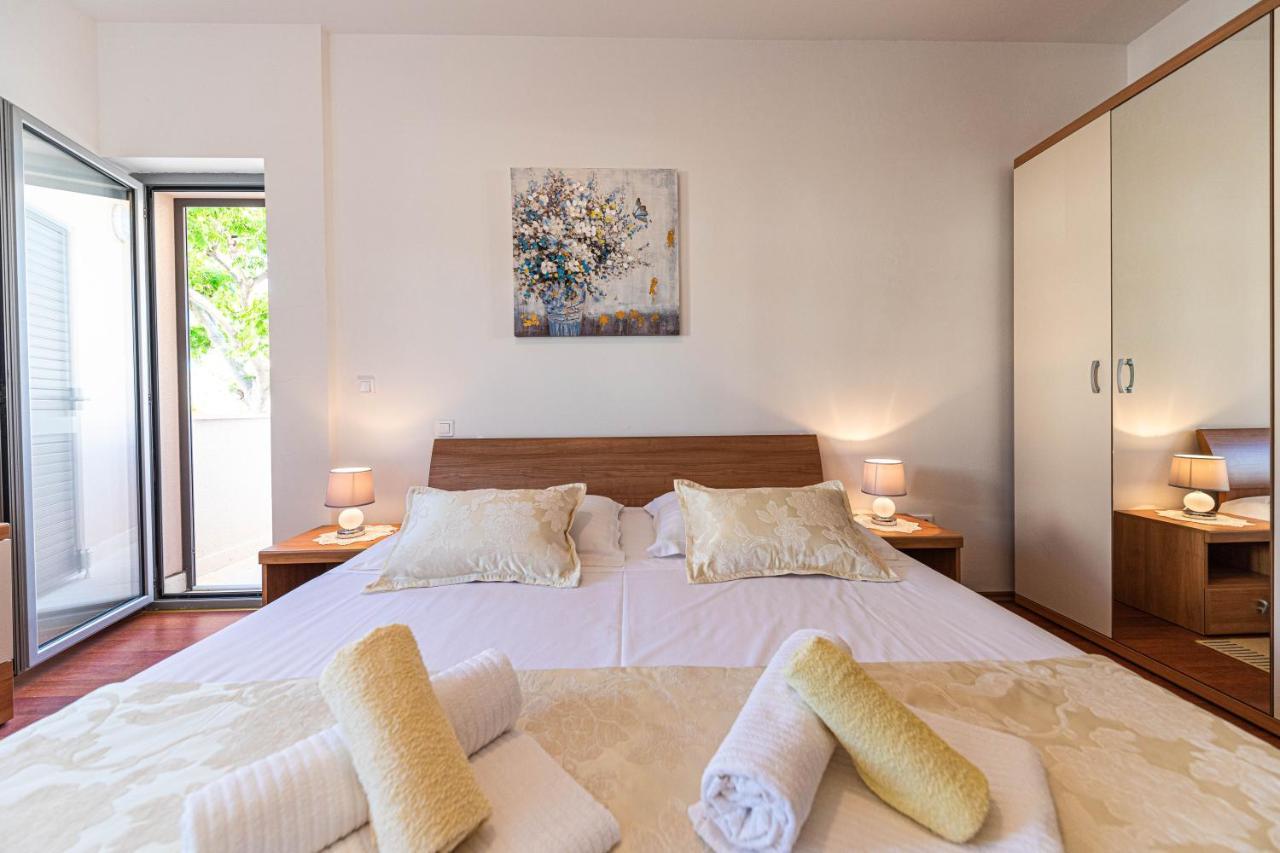 Rajcic Apartments Rogoznica  Kültér fotó