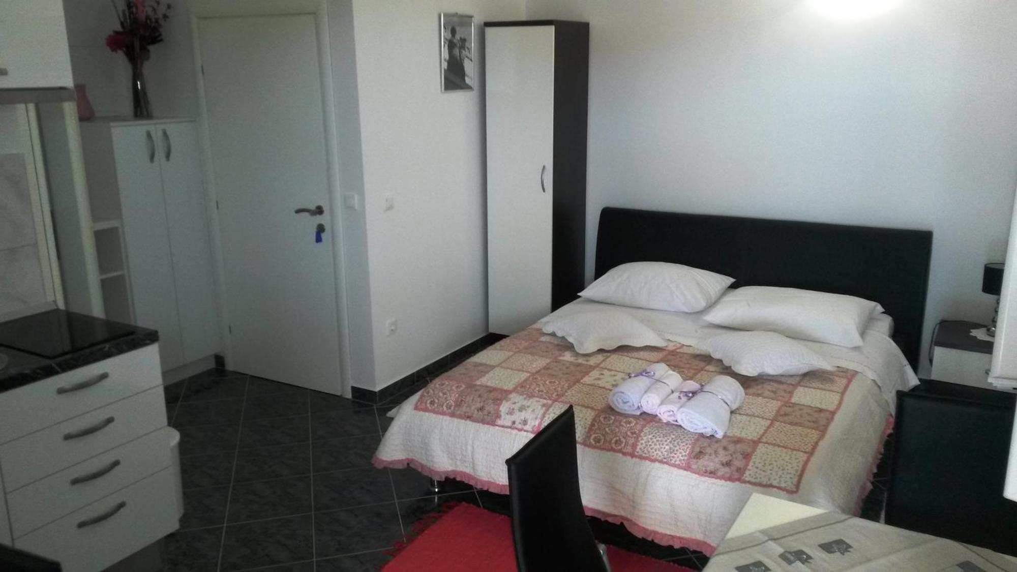 Rajcic Apartments Rogoznica  Szoba fotó